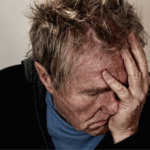 ¿Qué es la distimia y cómo afecta a las personas mayores? | Home Server